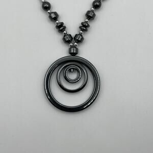 Beaded Tri Circle Pendant Necklace in Metallic Black Gray 17.5" Barrel Clasp